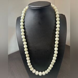 24" Solid nephrite jade graduated bead necklace!
